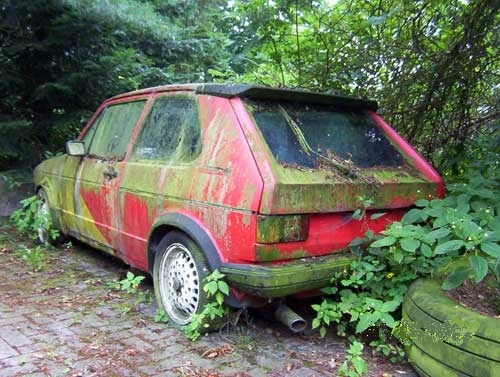 Epave-Abandonnée-Golf-MK1